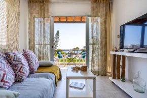Seawaves 1- Bedroom Apartment near Meneou Beach